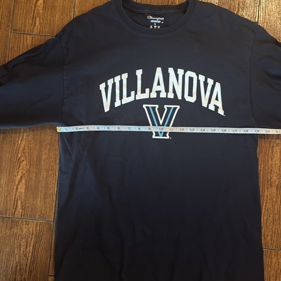 Men's Villanova University Long Sleeve TSHIRT,  Champion, L, Navy - Picture 4 of 4